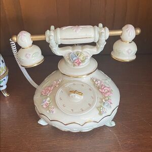 Vintage Floral Rotary Phone